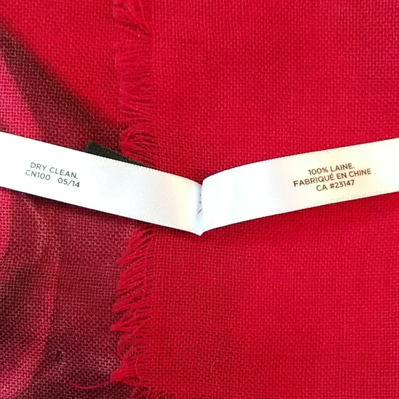 Large Scarf - Picture 4 of 5